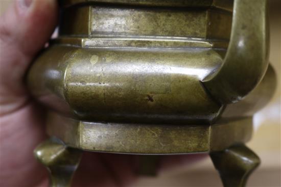 An 18th century Chinese bronze censer and an 18th century bronze incense vase tallest 13cm